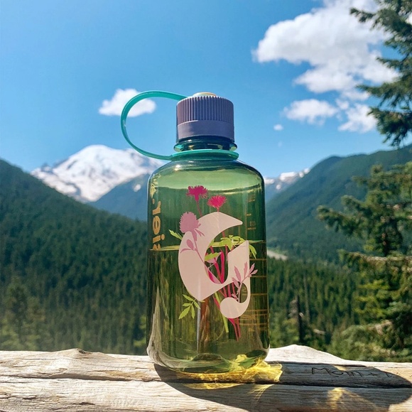 Glossier Makeup Glossier Water Bottle Nwt Poshmark